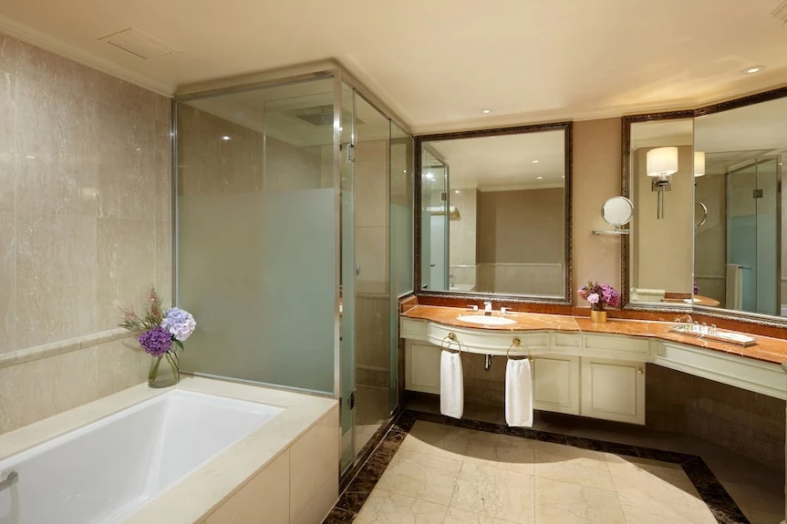 LOTTE HOTEL JEJU guest-room bathroom