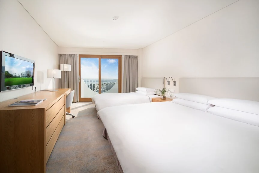 Guest room at Seogwipo KAL Hotel