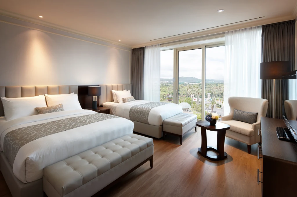 LOTTE HOTEL JEJU twin room on Agoda