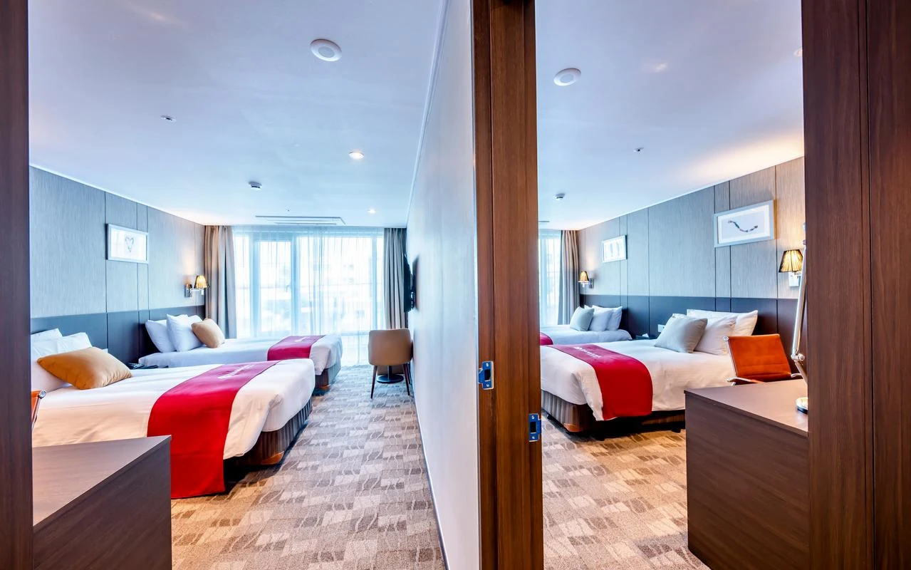 Second guest-room view from Ramada by Wyndham Jeju City Hall; the photo does not confirm current room inventory.