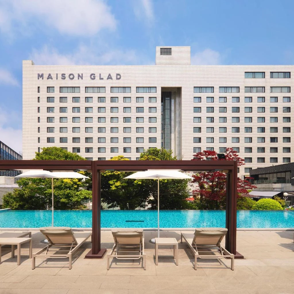 Maison Glad Jeju hotel exterior and pool