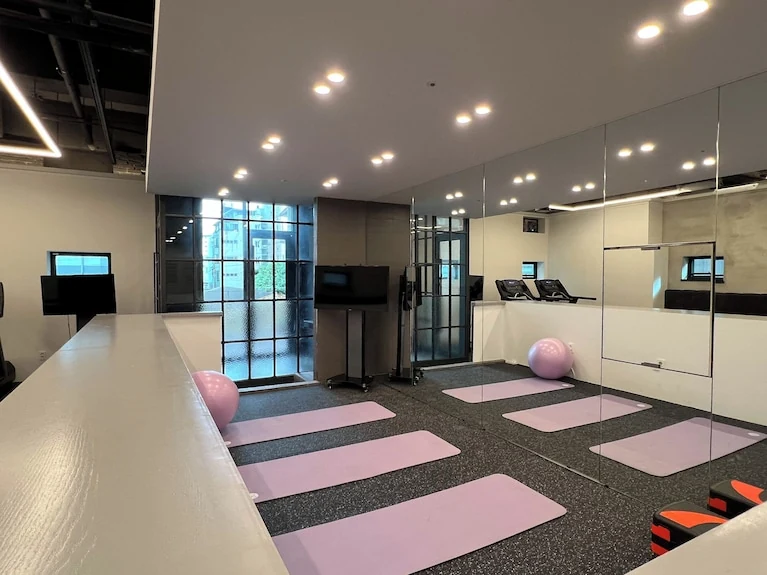 Best Western Jeju Hotel fitness center