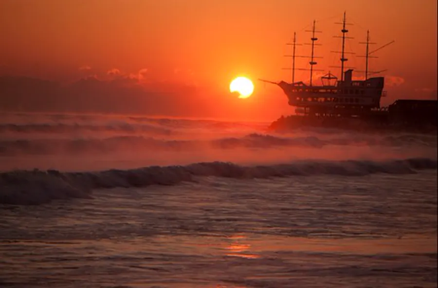 Sunrise over the East Sea at Jeongdongjin