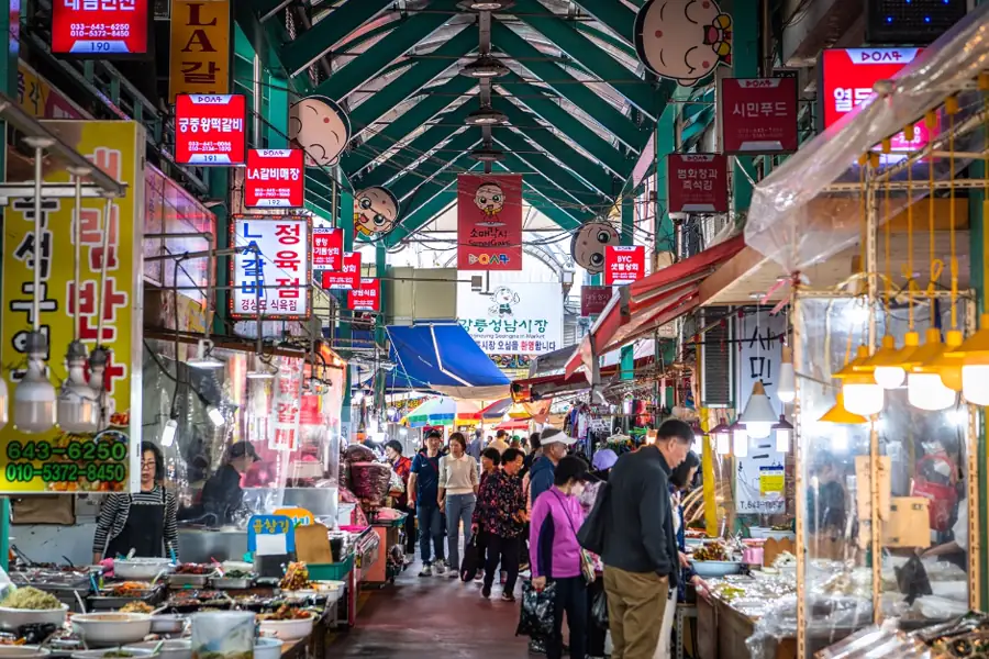 Covered indoor shopping aisle at Gangneung Jungang Market