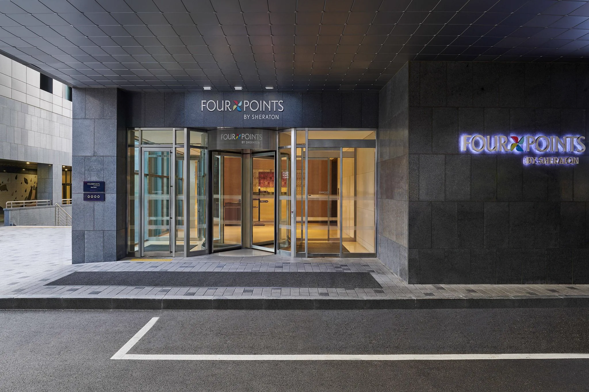 Exterior of Four Points by Sheraton Josun, Seoul Station.