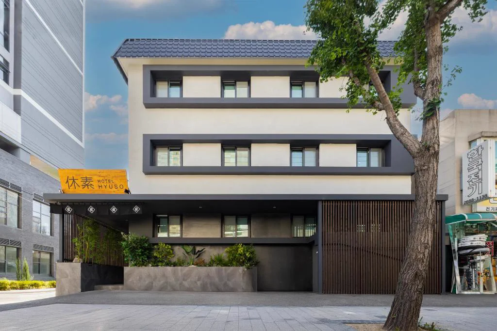 Hotel Hyuso Guro exterior and entrance