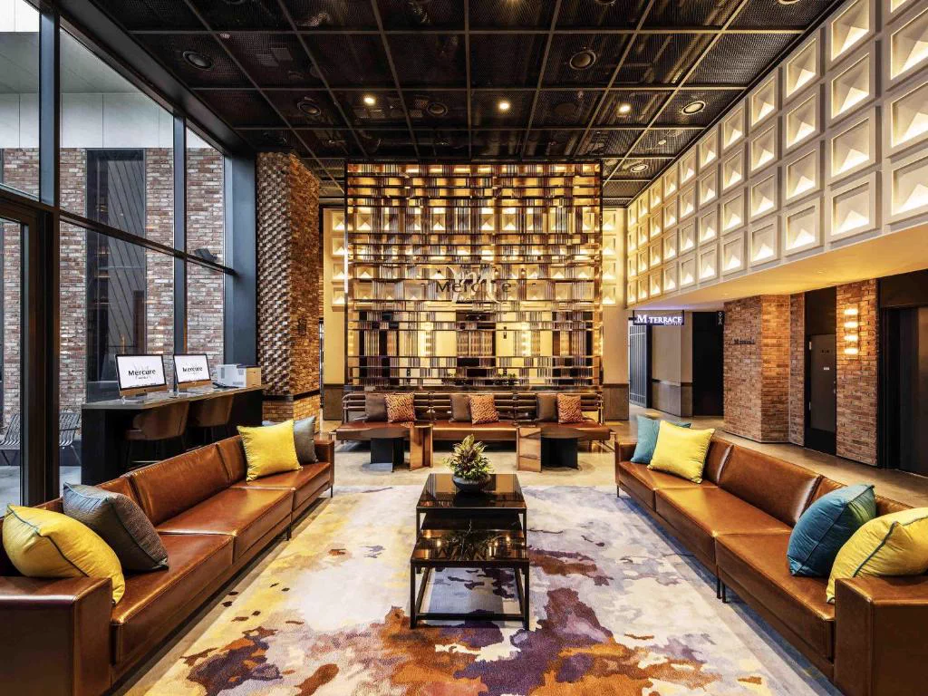 Interior of the public lounge area at Mercure Ambassador Seoul Hongdae