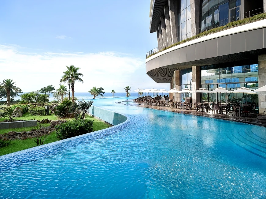 Parnas Hotel Jeju 110m Estuary Infinity Pool