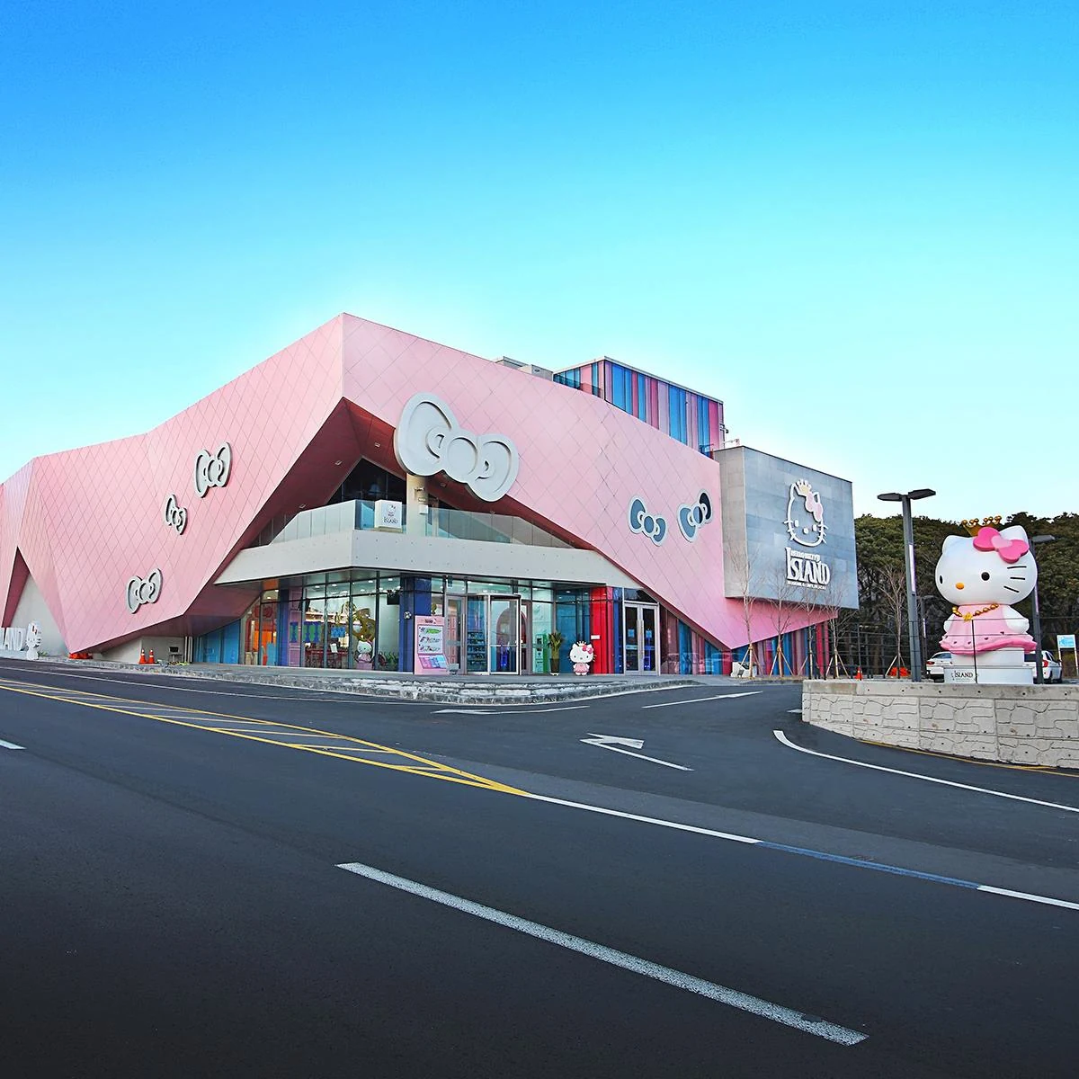 Pink exterior and entrance of Hello Kitty Island Jeju